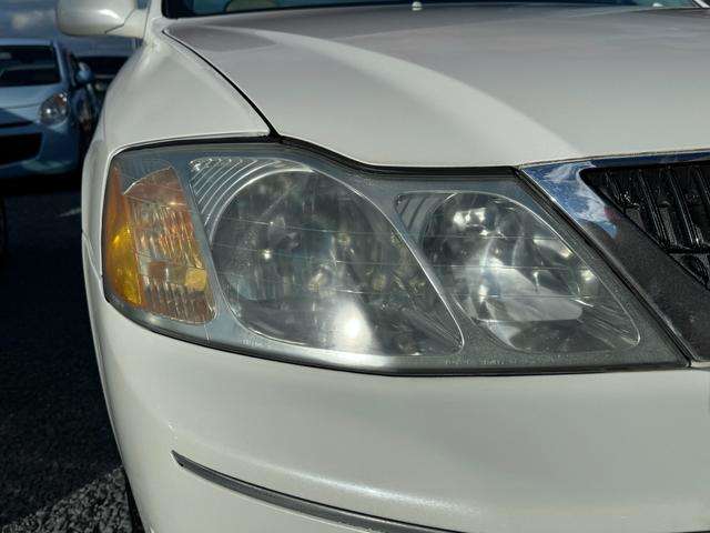 2000 Toyota Pronard – thumbnail 3