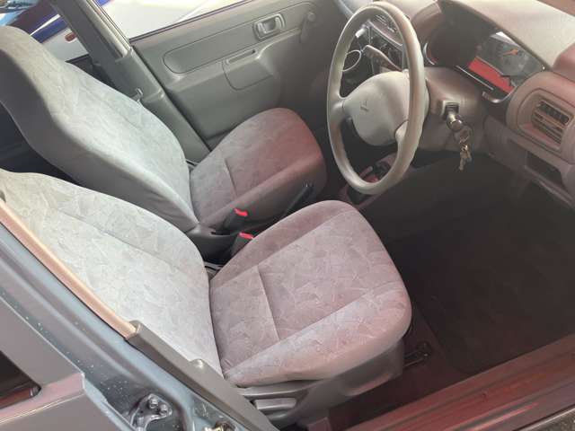 2010 Mitsubishi Minica – thumbnail 4