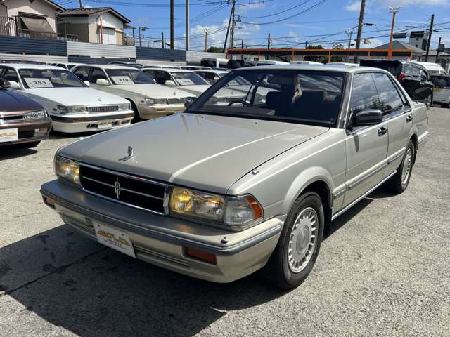 1991 Nissan Cedric – thumbnail 3