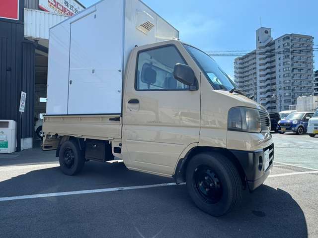 2004 Nissan Clipper Truck – thumbnail 4