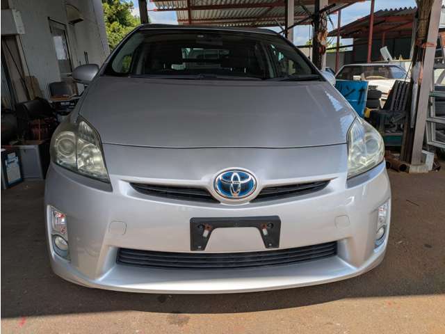 2010 Toyota Prius – thumbnail 2