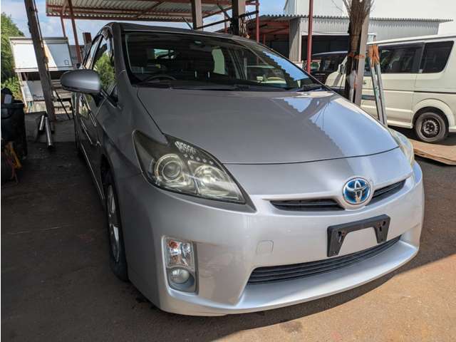 2010 Toyota Prius – thumbnail 3