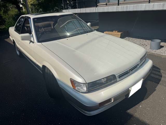 1991 Nissan Leopard – thumbnail 3