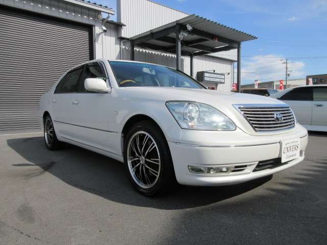 2005 Toyota Celsior – thumbnail 3