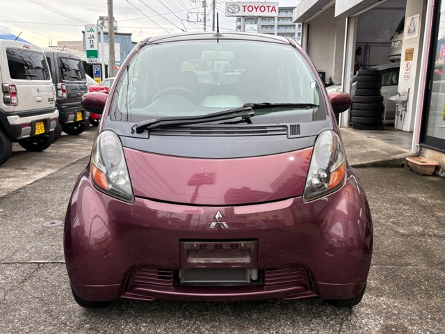 2010 Mitsubishi i