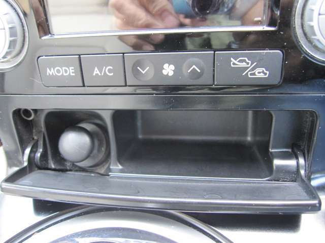 2009 Subaru Legacy Outback – thumbnail 3