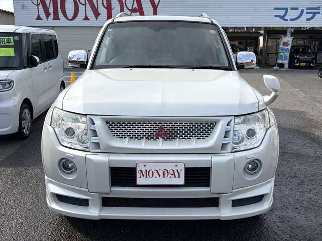 2008 Mitsubishi Pajero – thumbnail 2