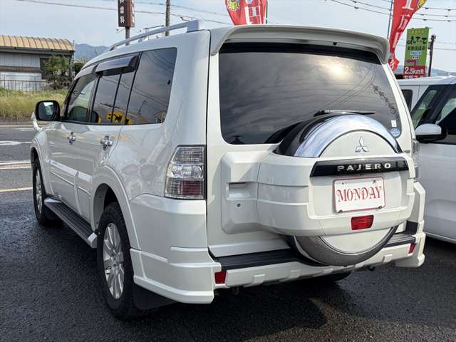 2008 Mitsubishi Pajero – thumbnail 4