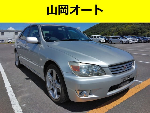 2000 Toyota Altezza