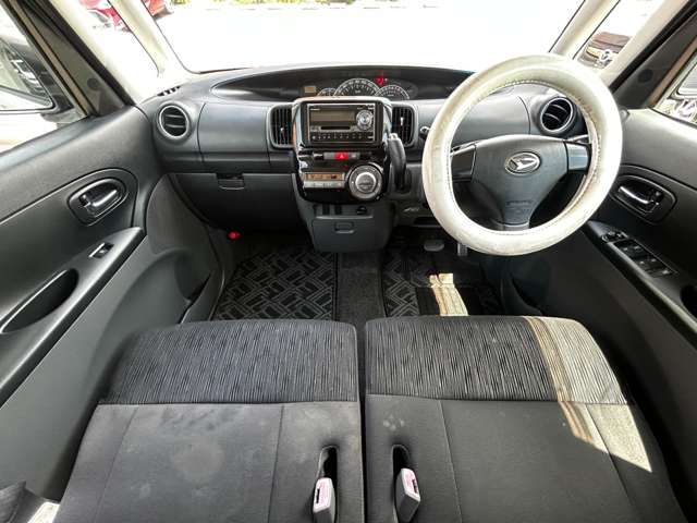 2010 Daihatsu Tanto – thumbnail 3