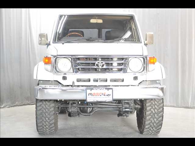 1992 Toyota Land Cruiser 70 – thumbnail 3