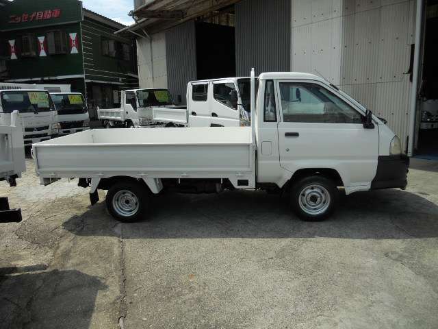 2006 Toyota TownAce Track – thumbnail 4