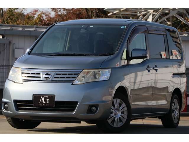 2010 Nissan Serena – thumbnail 2