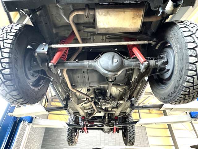 2010 Suzuki Jimny – thumbnail 3