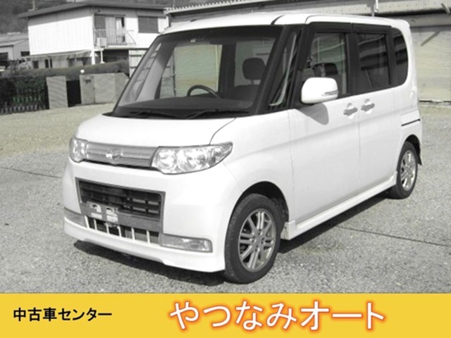 2010 Daihatsu Tanto
