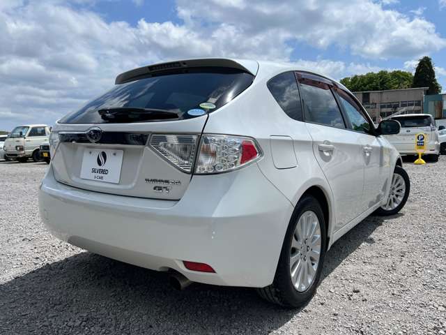 2009 Subaru Impreza Hatchback – thumbnail 2