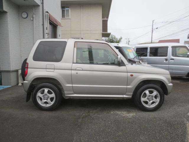 2005 Mitsubishi Pajero Mini – thumbnail 3