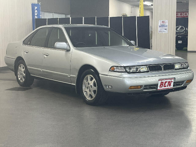 1993 Nissan Cefiro – thumbnail 2