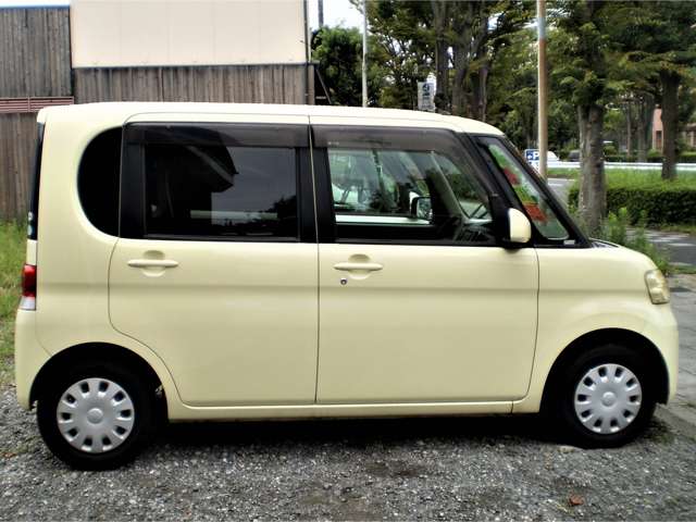2009 Daihatsu Tanto – thumbnail 4