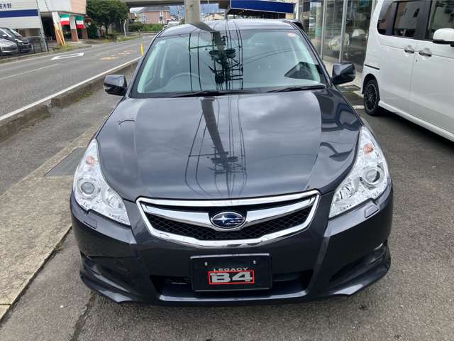 2010 Subaru Legacy B4 – thumbnail 2