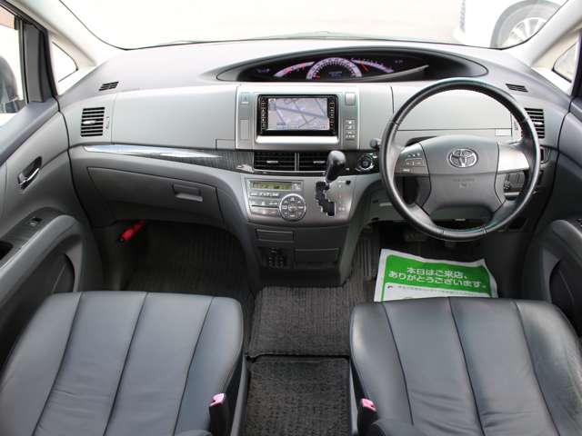 2009 Toyota Estima – thumbnail 4