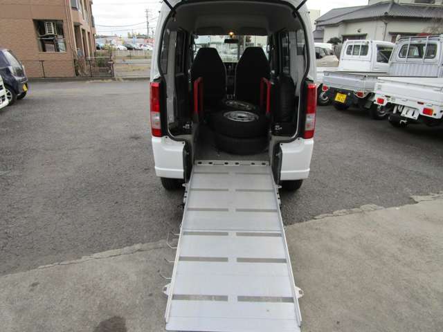 2010 Suzuki Every Wagon – thumbnail 3