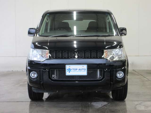 2010 Mitsubishi Delica D:5 – thumbnail 4