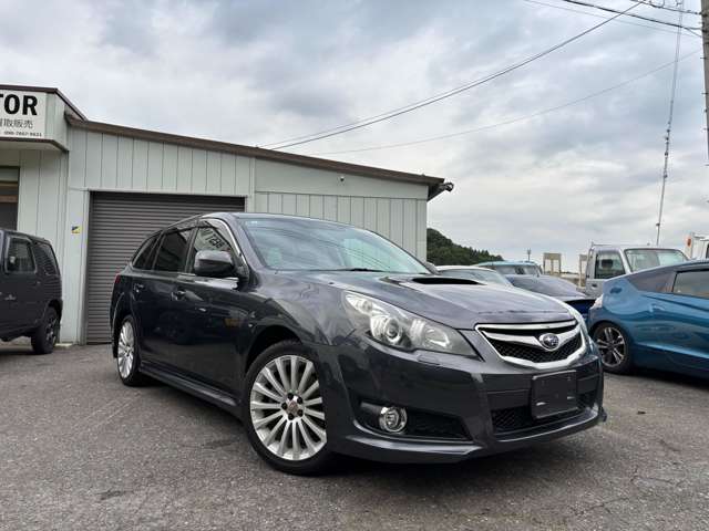 2010 Subaru Legacy Touring Wagon – thumbnail 2
