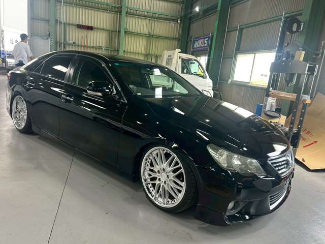 2010 Toyota Mark X – thumbnail 2