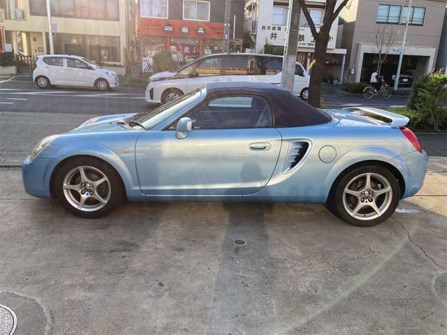 2006 Toyota MR-S – thumbnail 4