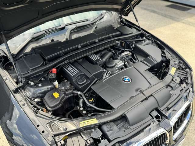 2009 BMW 3 Series Coupe – thumbnail 3