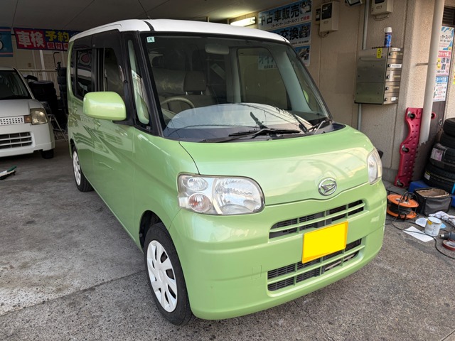 2010 Daihatsu Tanto