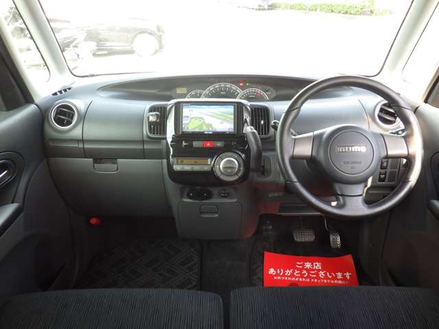 2010 Daihatsu Tanto – thumbnail 2