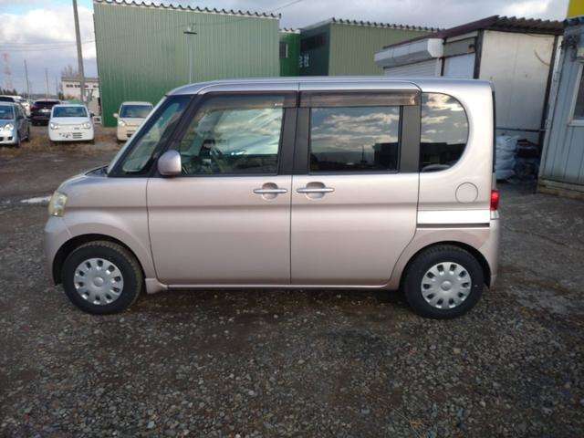 2010 Daihatsu Tanto – thumbnail 3