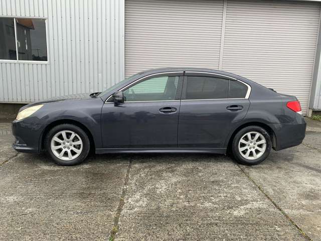 2009 Subaru Legacy B4 – thumbnail 4