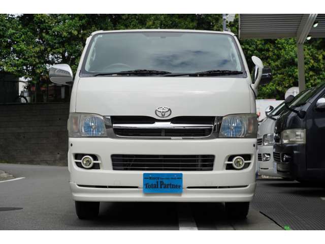 2006 Toyota Hiace – thumbnail 2