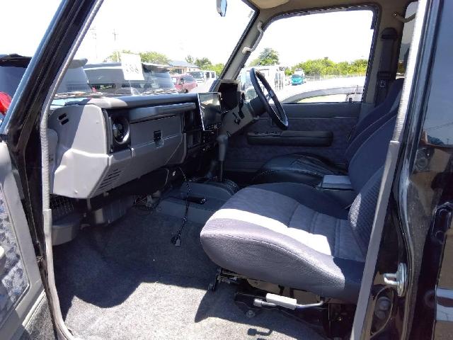 1998 Toyota Land Cruiser 70 – thumbnail 3
