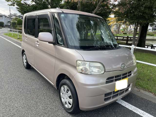 2010 Daihatsu Tanto – thumbnail 3