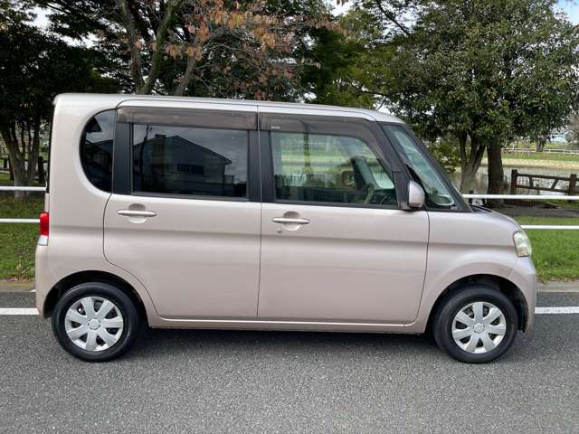 2010 Daihatsu Tanto – thumbnail 4