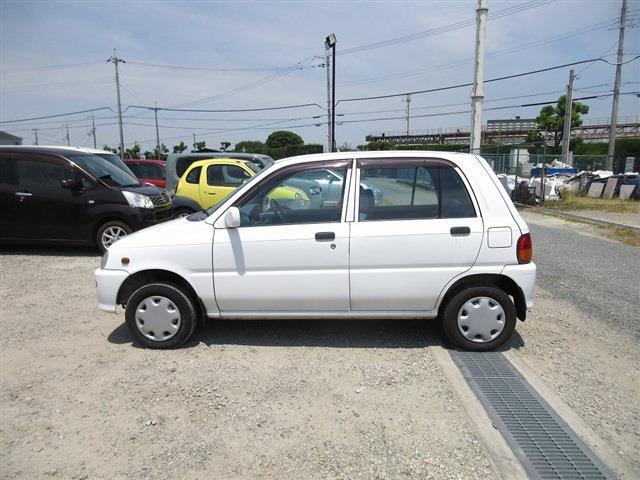 1994 Daihatsu Mira – thumbnail 4