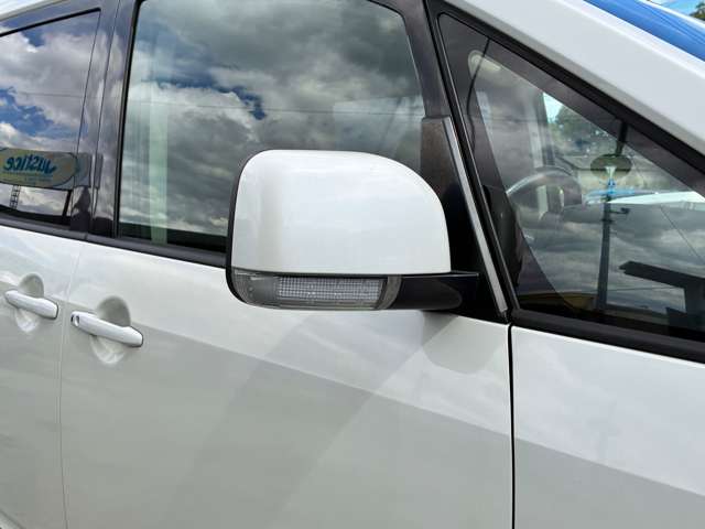 2009 Mitsubishi Delica D:5 – thumbnail 3