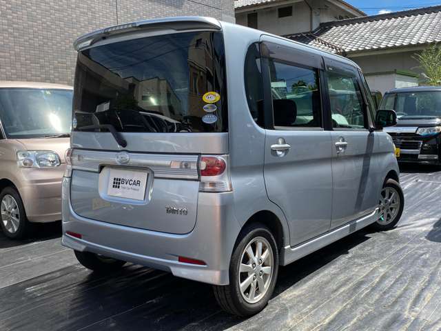 2008 Daihatsu Tanto – thumbnail 2