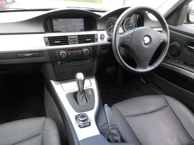 2011 BMW 3 Series Touring – thumbnail 4