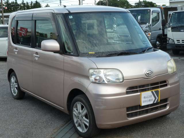 2009 Daihatsu Tanto – thumbnail 3