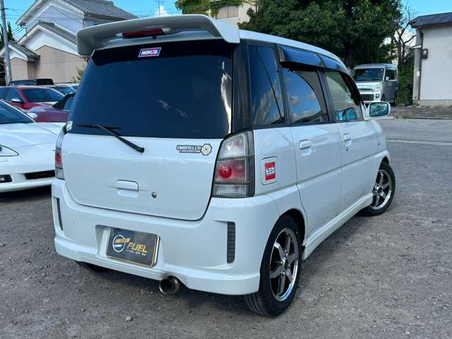 2002 Subaru Pleo – thumbnail 4