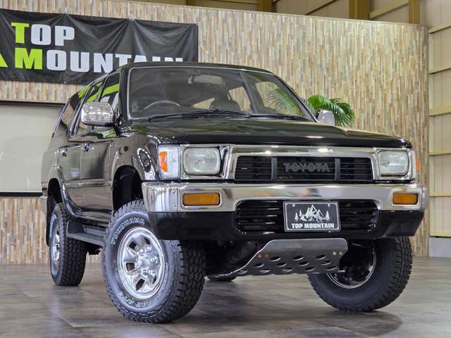 1990 Toyota Hilux Surf – thumbnail 4
