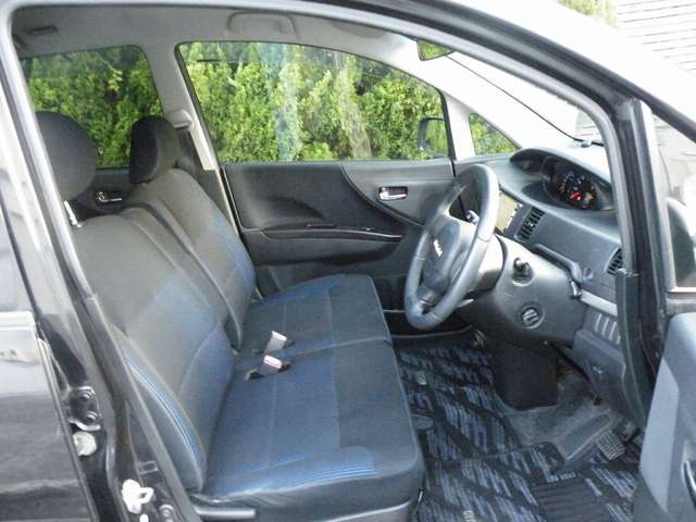 2010 Daihatsu Move – thumbnail 4