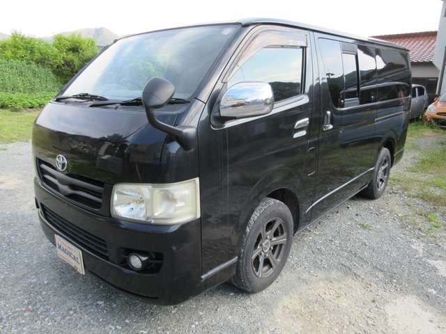 2008 Toyota Hiace – thumbnail 3