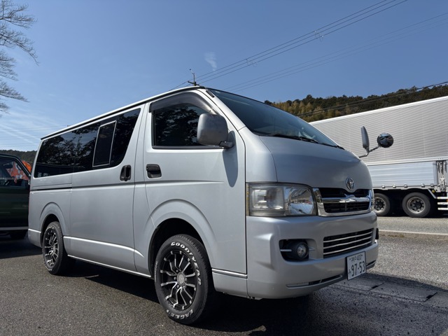 2006 Toyota Hiace