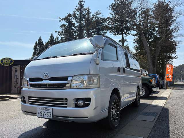 2006 Toyota Hiace – thumbnail 3